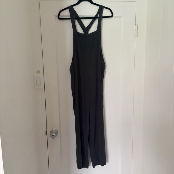 Urban Outfitters Gray Tania Slouchy Overalls Small - Picture 3 of 10